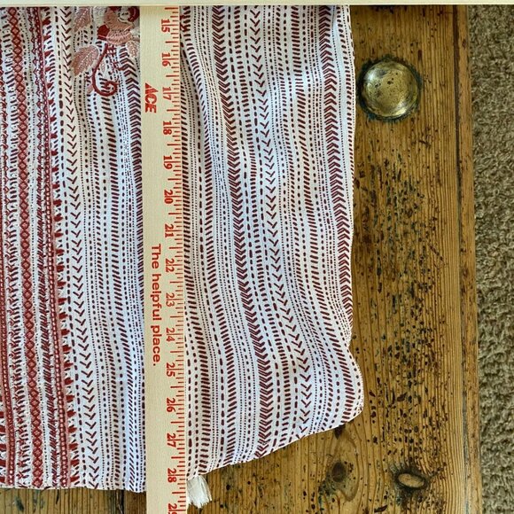 NWT Savanna Jane Womens Embroidered Boho Top L White Red Rayon Long Sleeve - Picture 6 of 6